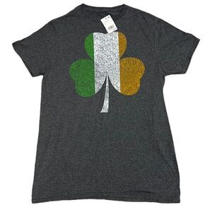 Irish T-Shirt Woman's Small 3 Leaf Clover Ireland Gray Short Sleeve NEW